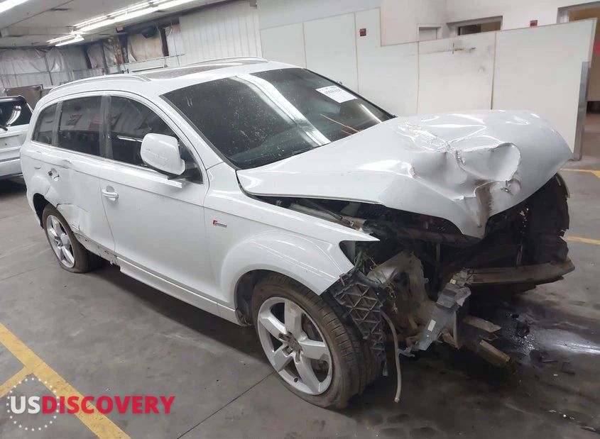 2015 Audi Q7 — Front End — aukcja IAAI az - phoenix - 1