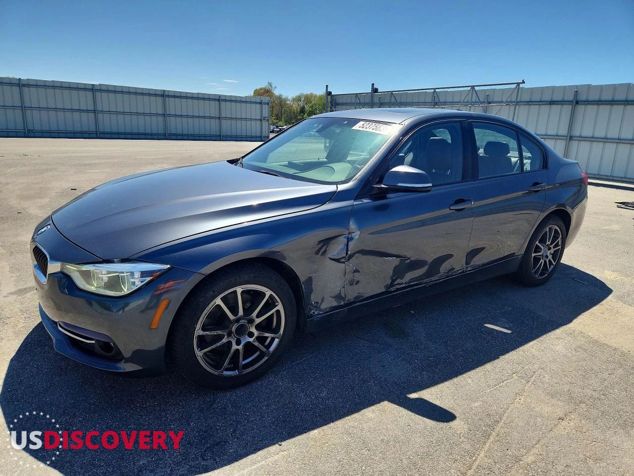 2016 BMW 3er — Side — aukcja Copart ma - freetown - 1