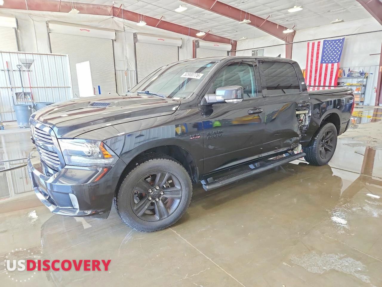 2016 RAM 1500 — Side — aukcja Copart il - southern illinois - 1
