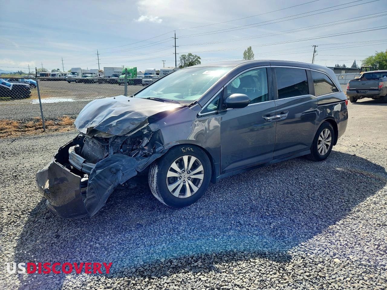 2014 Honda Odyssey — Front End — aukcja Copart or - eugene - 1