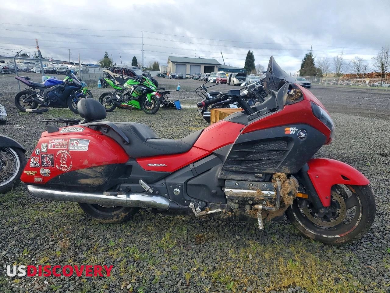 2013 Honda gl1800c — Front End — aukcja Copart or - eugene - 1