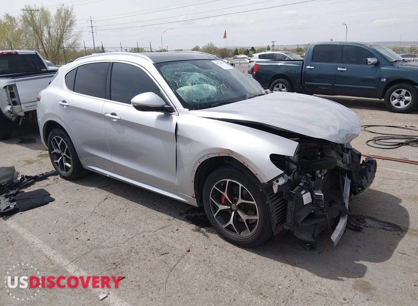 2021 Alfa Romeo Stelvio — Front End — aukcja IAAI nm - albuquerque - 1